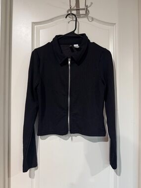 Divided Black Ribbed Zip Jacket / AA24